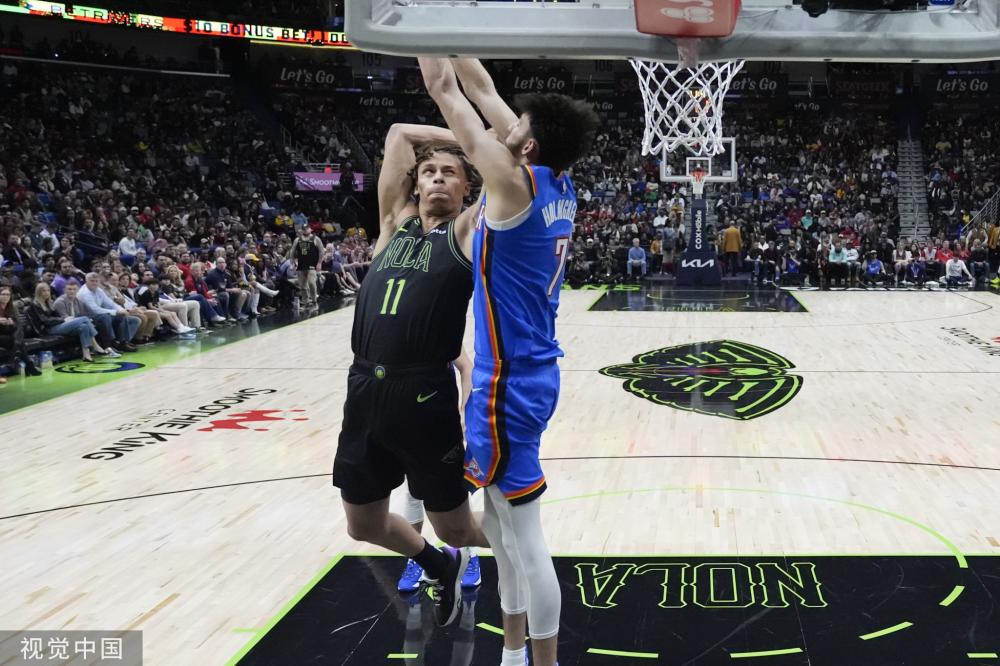 行进一步的 行进一步的