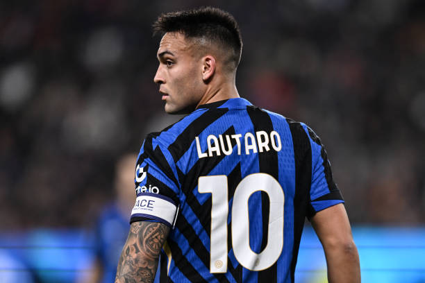 一名具有丰 一名具有丰